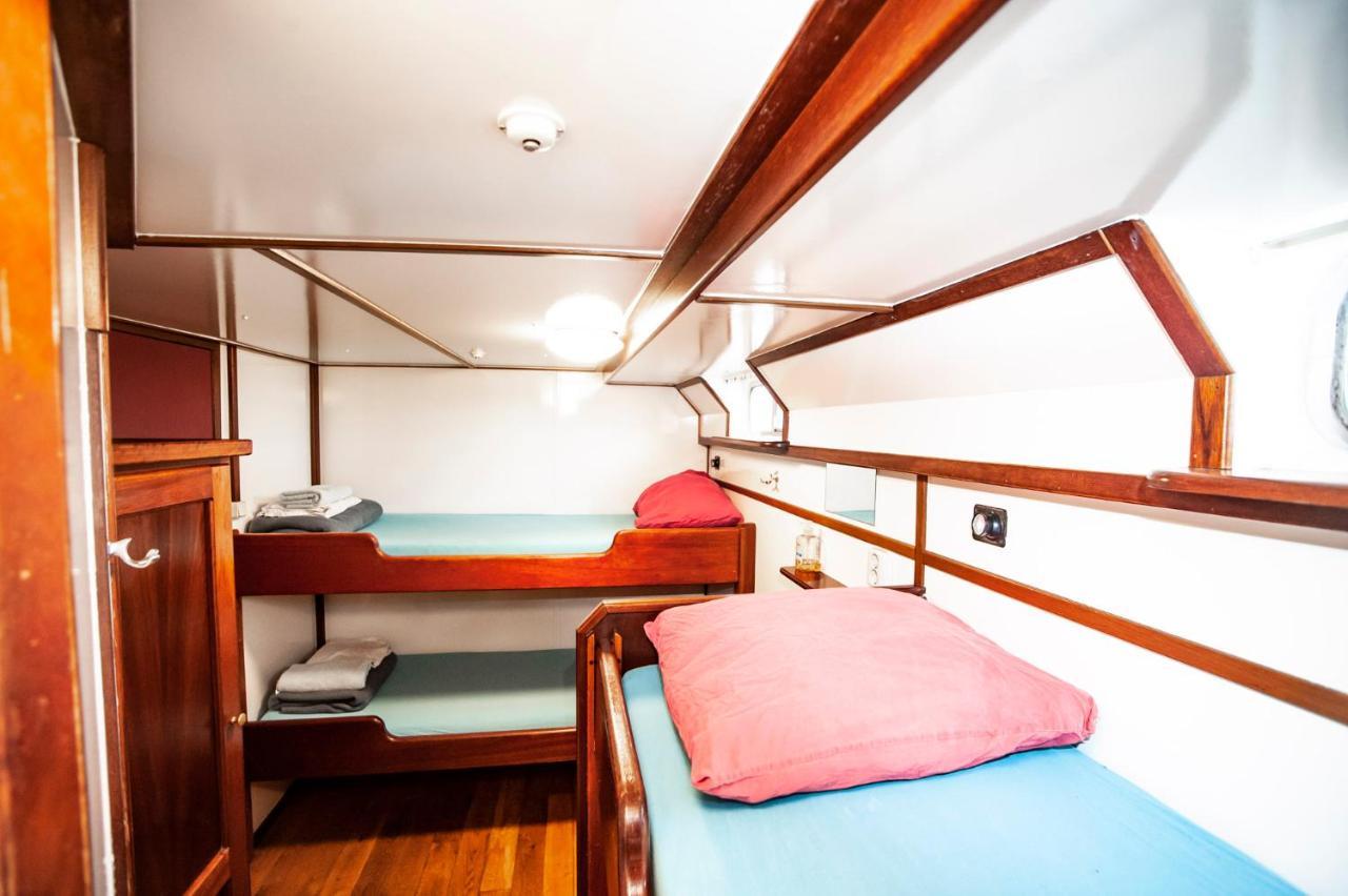 Amsterdam Hotelboat Εξωτερικό φωτογραφία
