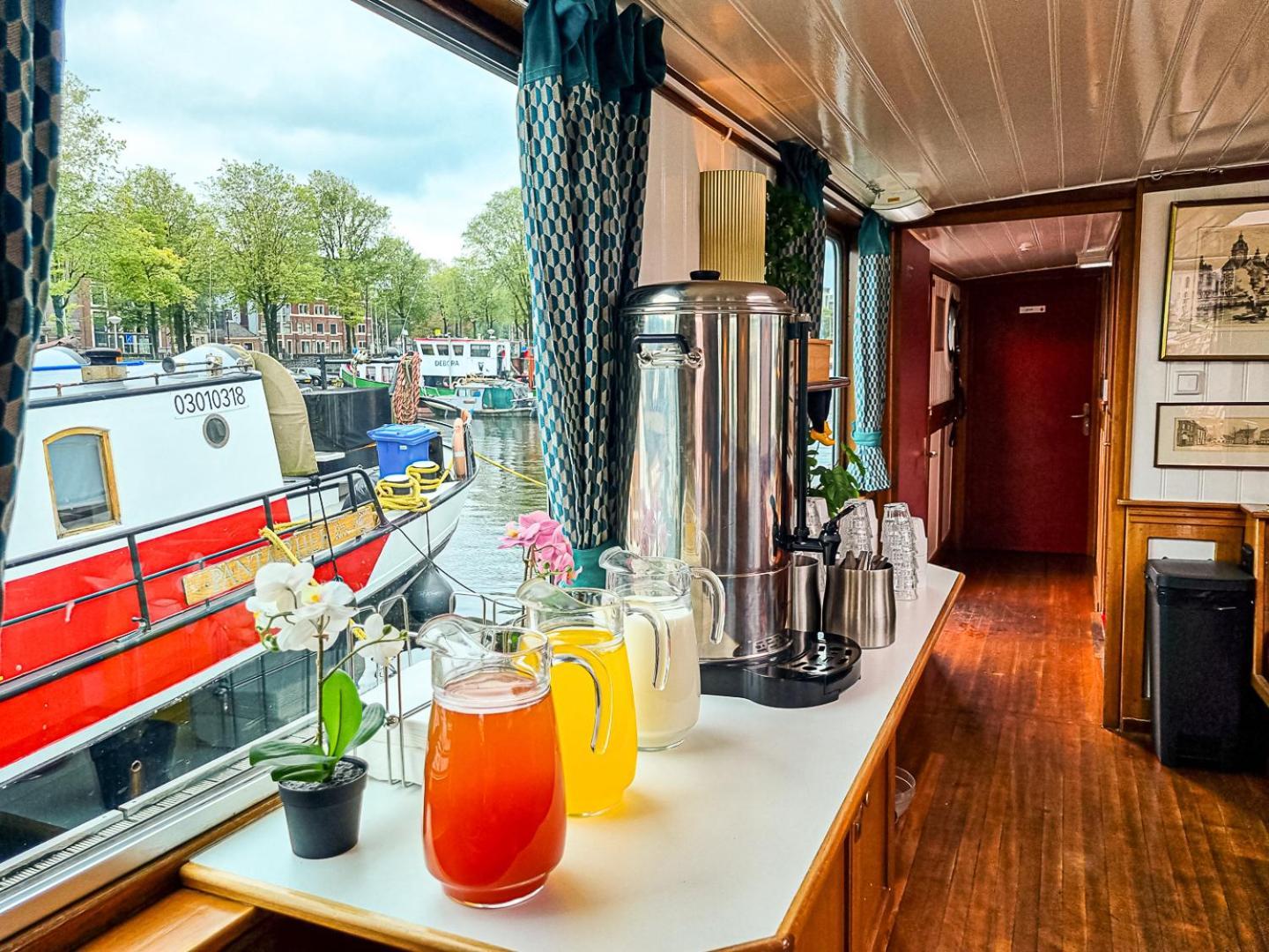Amsterdam Hotelboat Εξωτερικό φωτογραφία