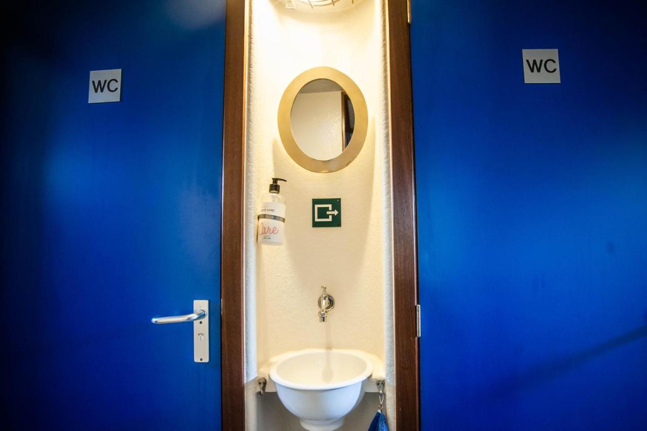 Amsterdam Hotelboat Εξωτερικό φωτογραφία